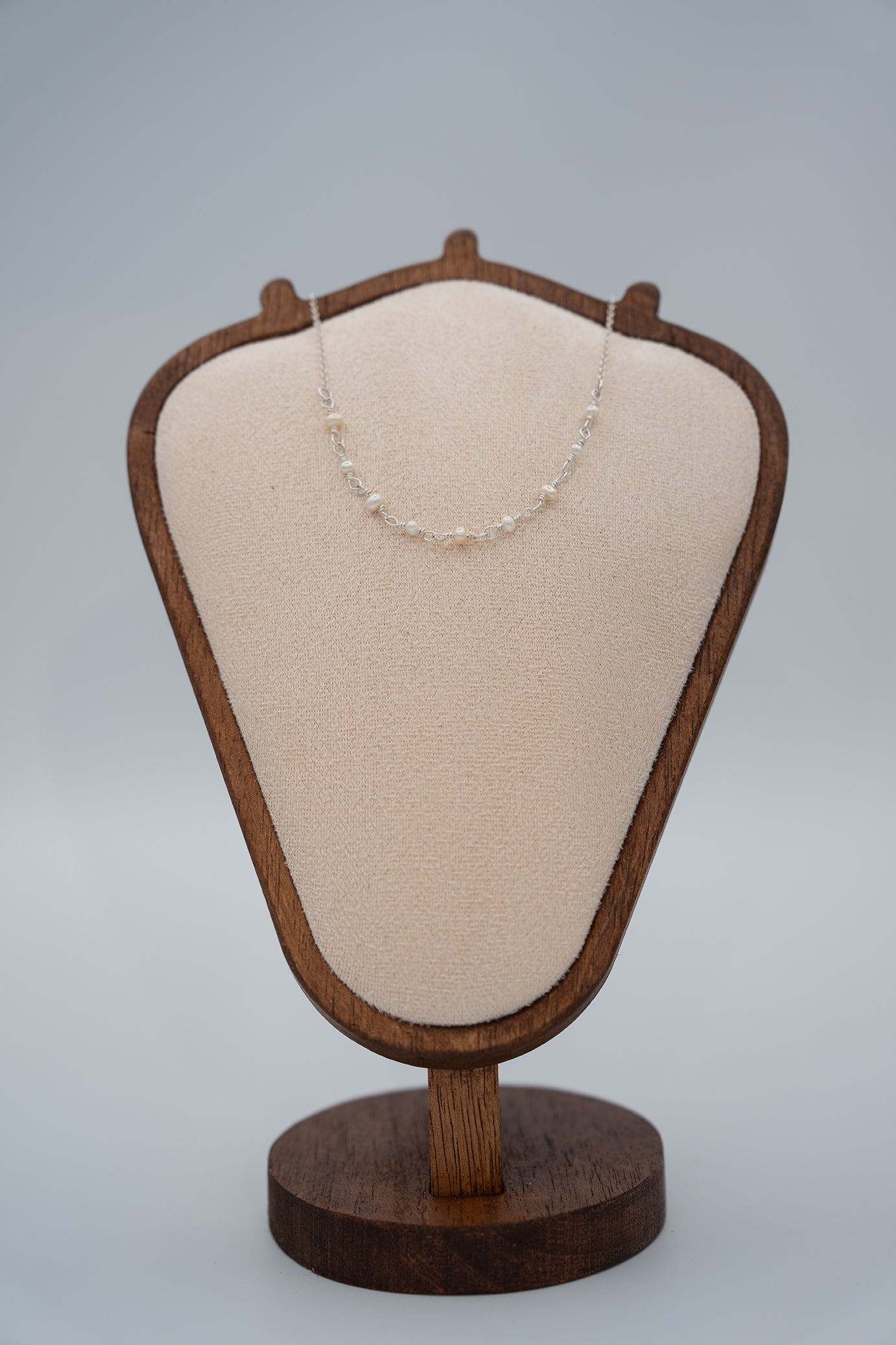 Pearl chain necklace